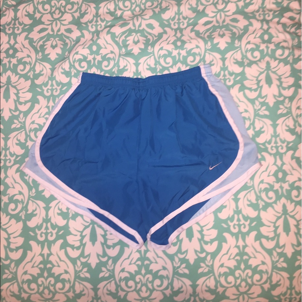 Nike Shorts size small lot