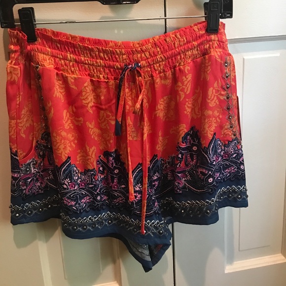 NWT Free People San Paulo Studded Short size M - Picture 2 of 4