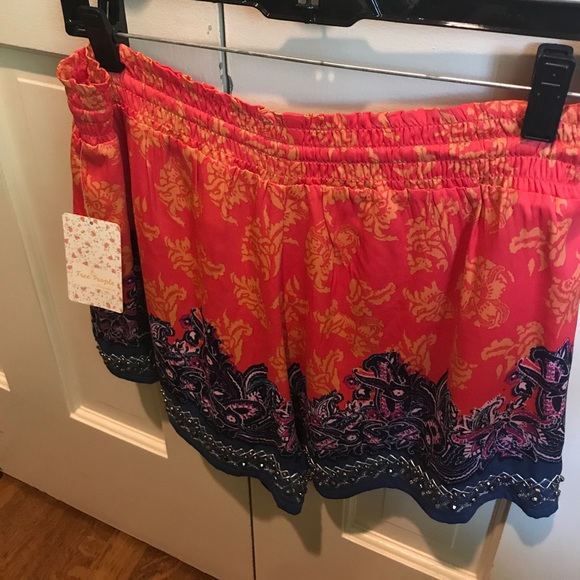 NWT Free People San Paulo Studded Short size M - Picture 4 of 4