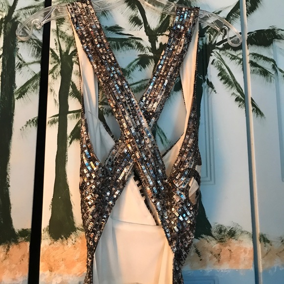 Prom dress - Picture 3 of 4