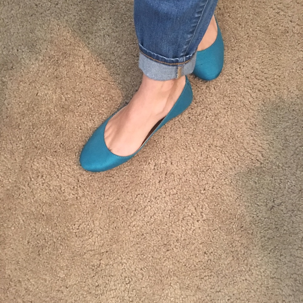 Nine West Jewel Tone Satin Flats in Turquoise