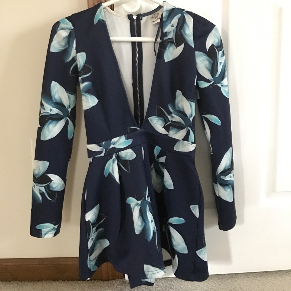 Floral Romper - Picture 2 of 2