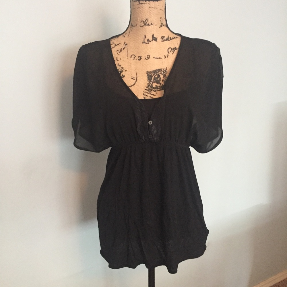 Flowy Black Top
