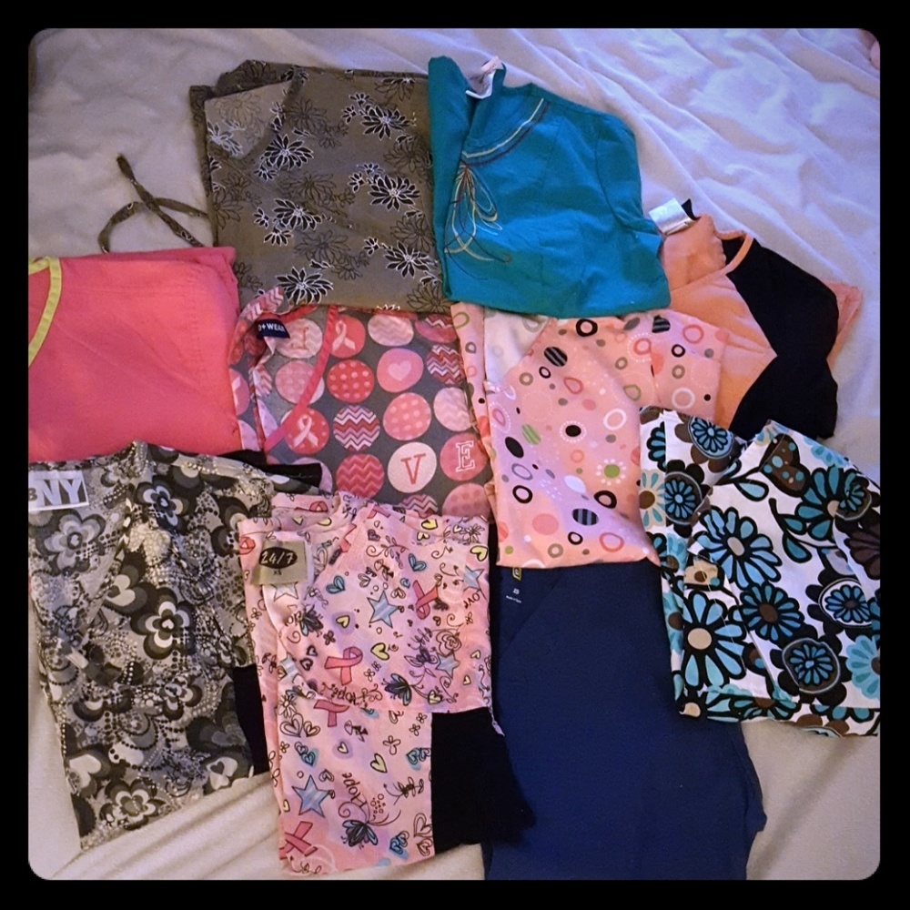Scrub top bundle!
