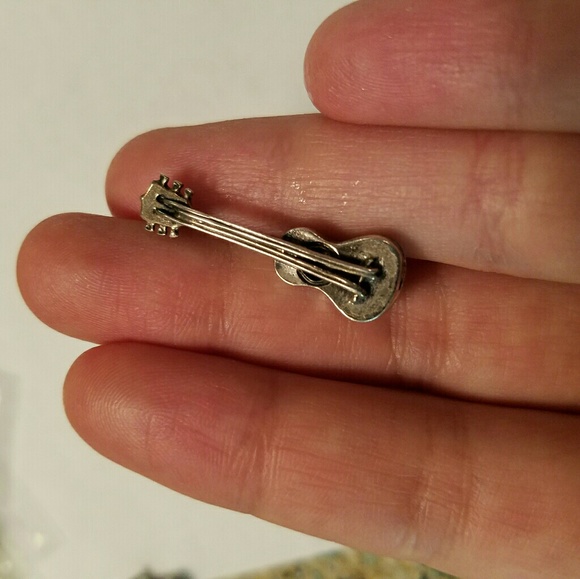 *HOST PICK Vintage Beau Sterling Silver Guitar Pin - Picture 2 of 6