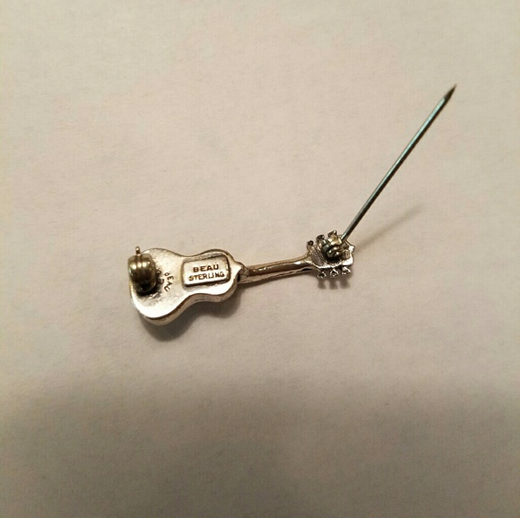*HOST PICK Vintage Beau Sterling Silver Guitar Pin - Picture 5 of 6