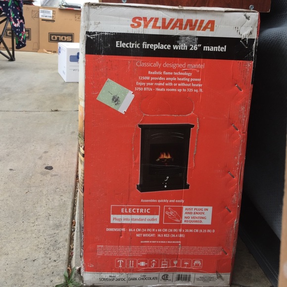 Sylvania electric fire place with 26" mantel - Picture 2 of 2