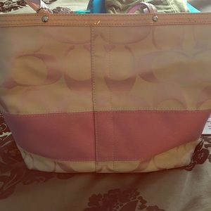 Light pink coach bag