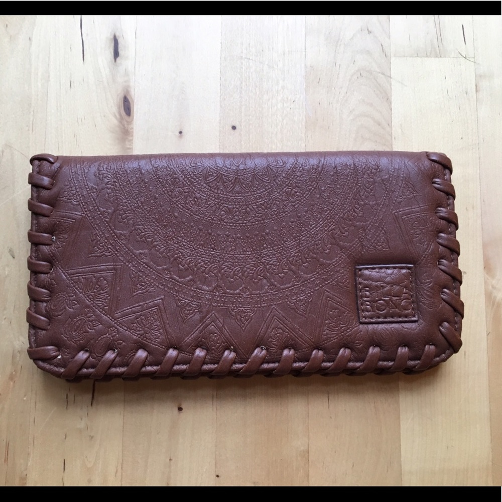 Billabong embossed wallet - brand new