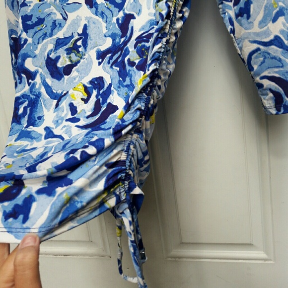 Blue Abstract Top - Picture 3 of 4