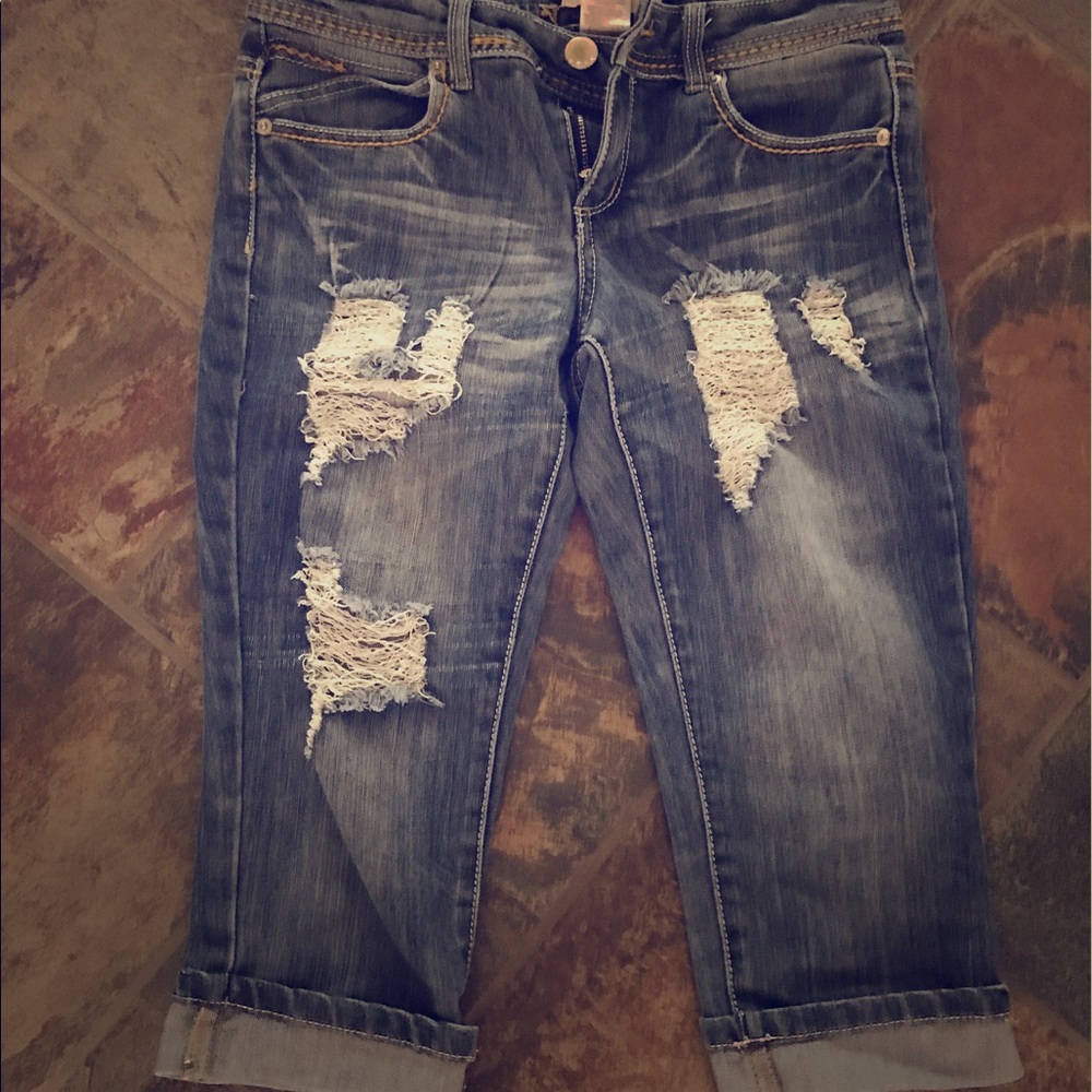 Cute jean capris! 😀