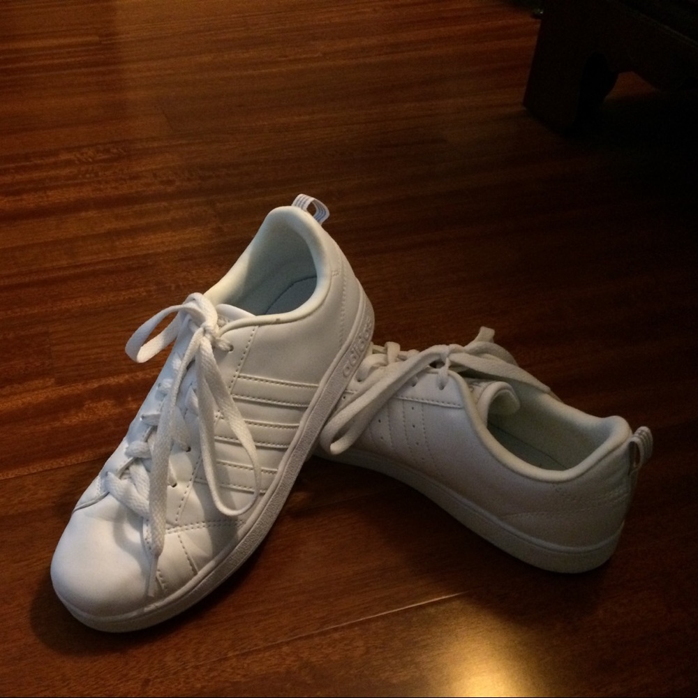 SOLD Adidas Neo Baseline Youth size 5 leather