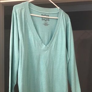 Old Navy long sleeve tshirt