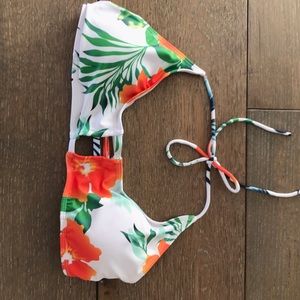 Tropical bikini top never worn