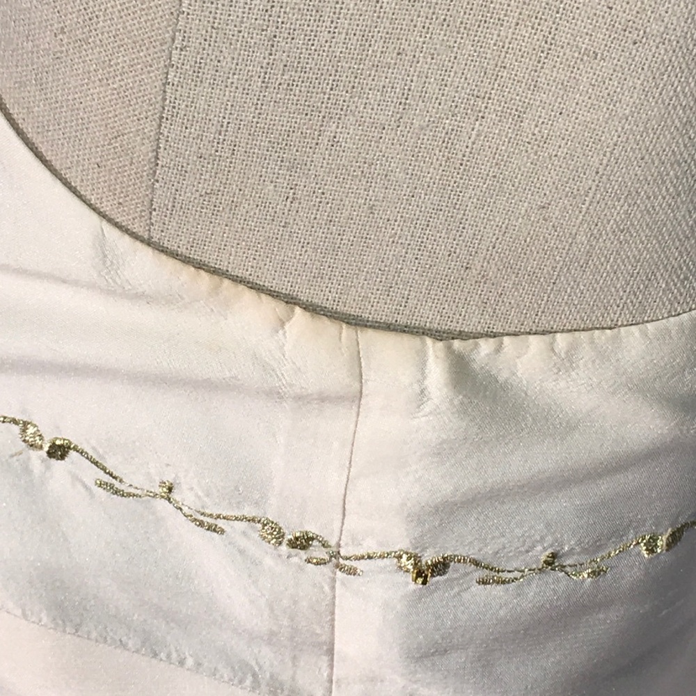 Ann Taylor white shantung sheath midi-gold details - Picture 7 of 8