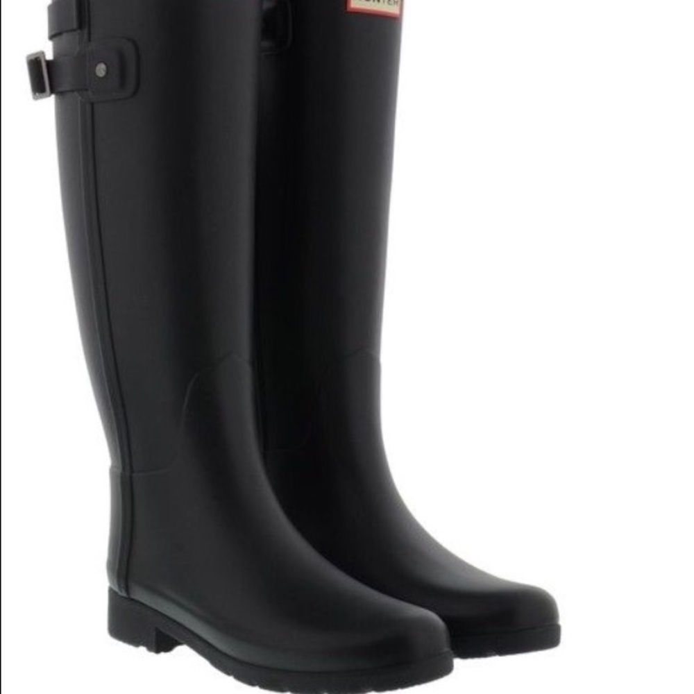 Hunter Women's Refined Black Strap Rain Boot