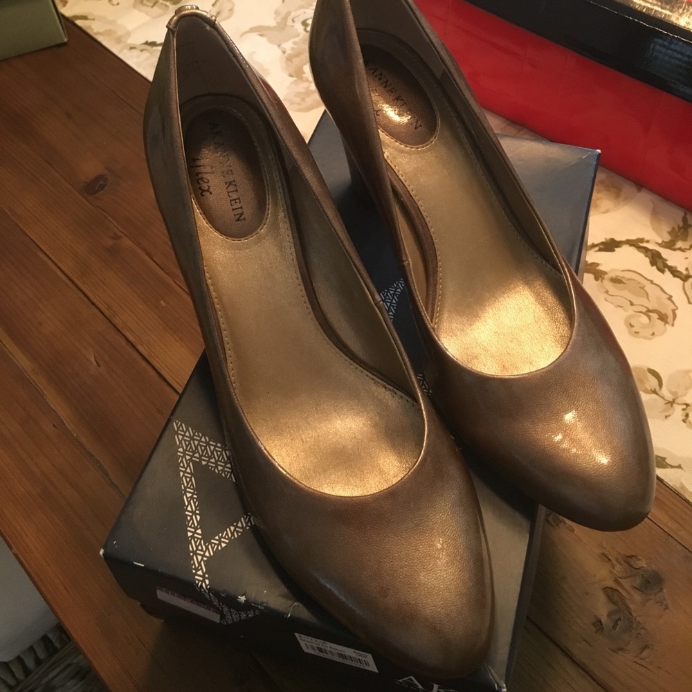 Goldish brown patent leather