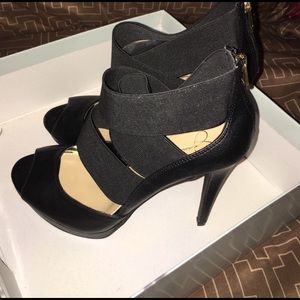Jessica. Simpson Strappy heels