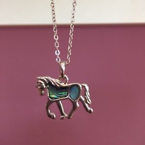 Horse necklace with tye-dye clasp