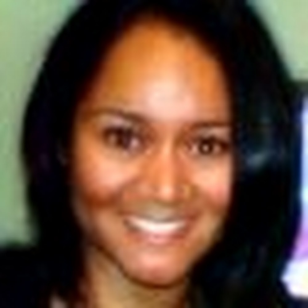 Meet your Posher, Tia