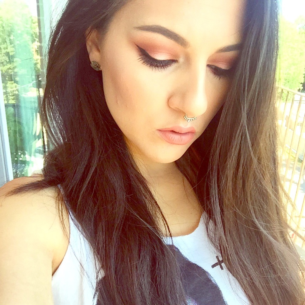 Meet Your Posher, Kait