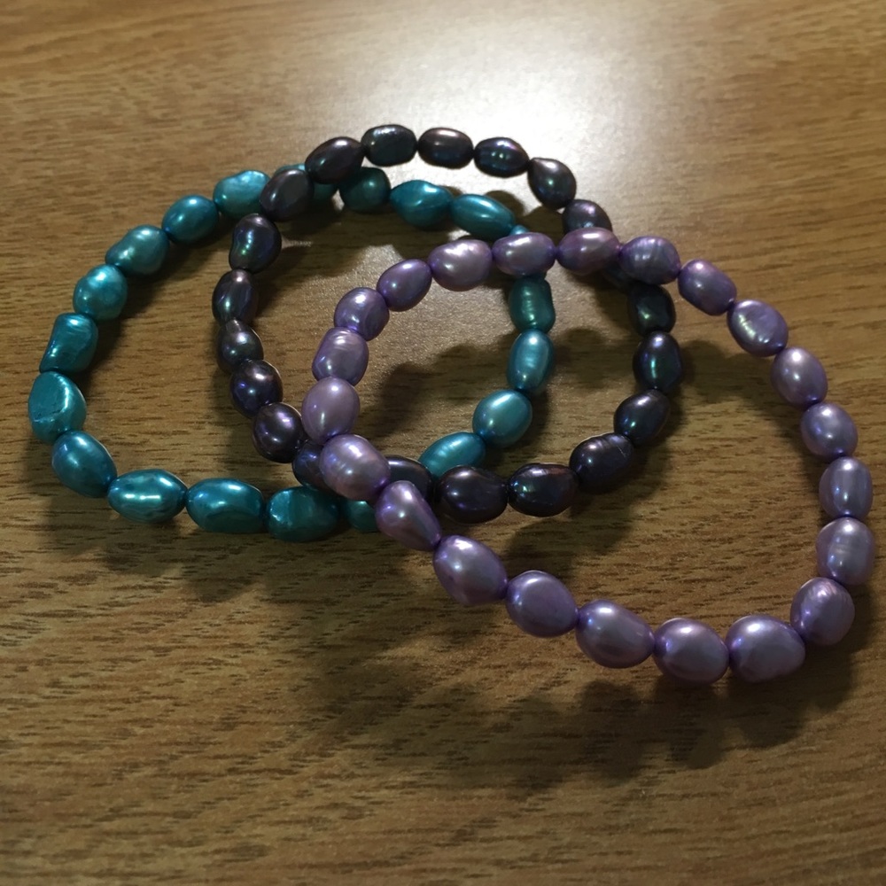 Freshwater pearl bracelets