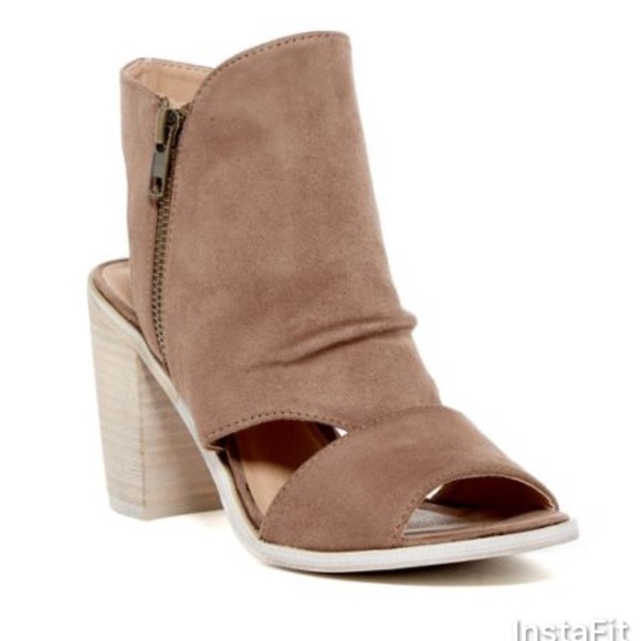 Rebels Shoes - Rebels Cutout Bootie