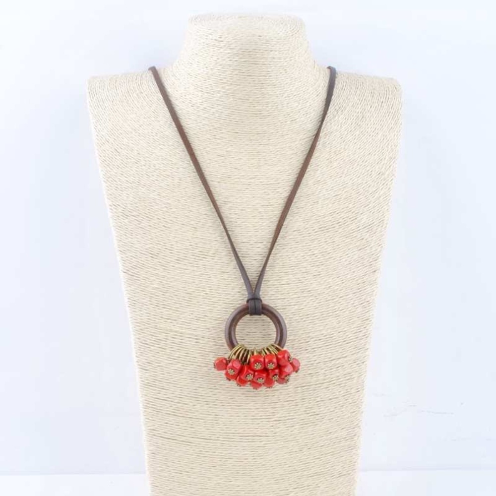 Wooden Necklace - Picture 1 of 6