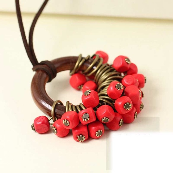 Wooden Necklace - Picture 4 of 6