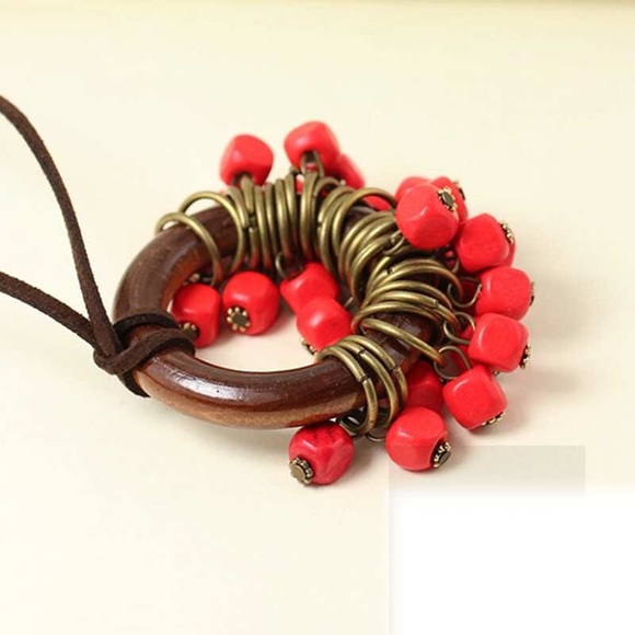 Wooden Necklace - Picture 5 of 6