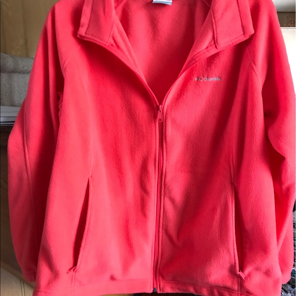 Columbia fleece. Peach color. Very pretty