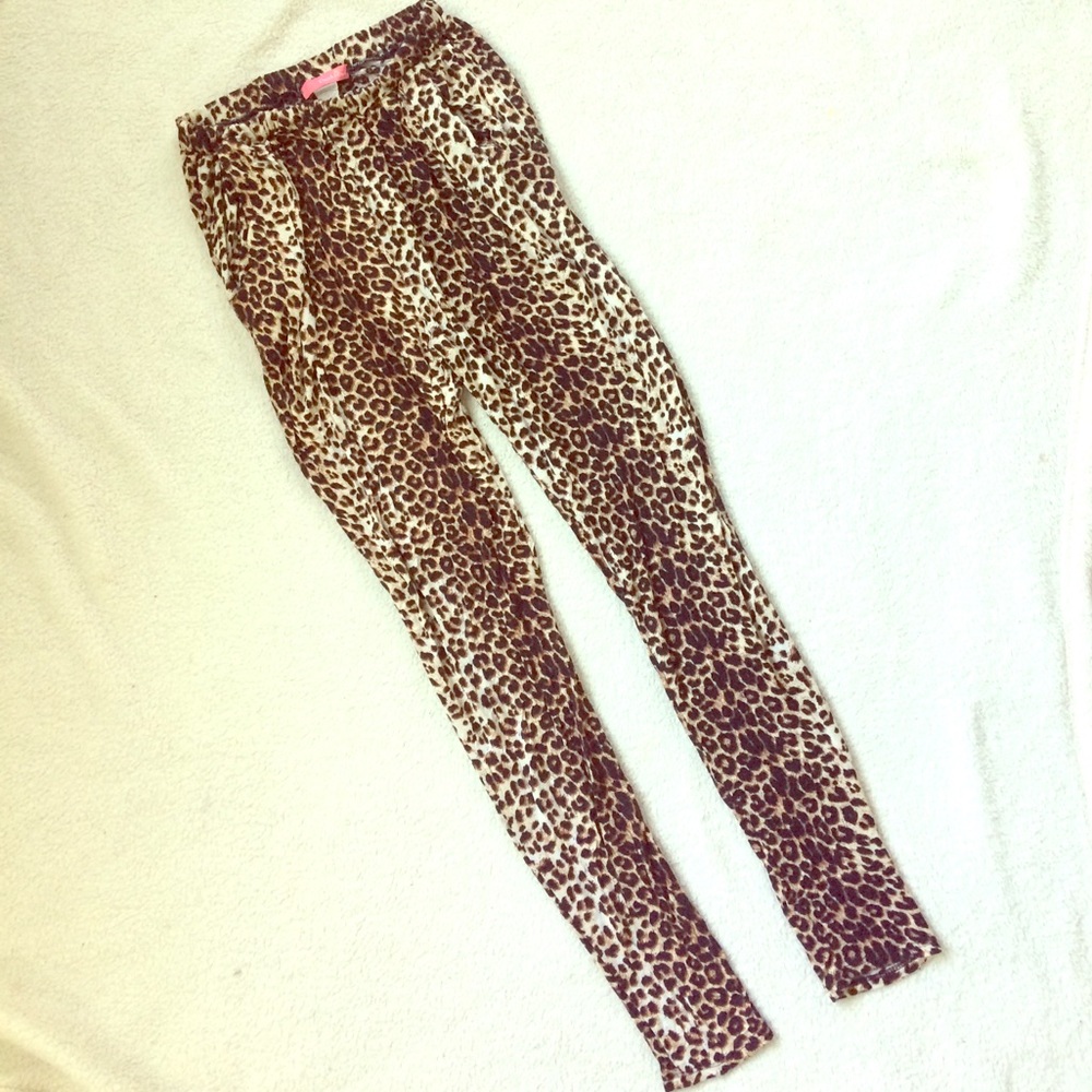 Cheetah joggers