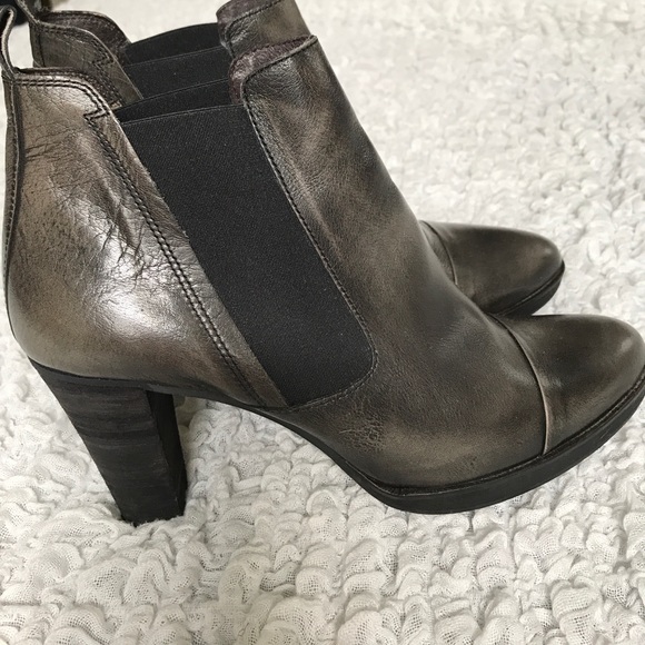 Fidji Gunmetal Booties - Picture 5 of 7
