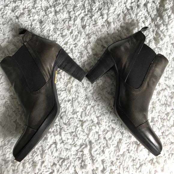 Fidji Gunmetal Booties - Picture 7 of 7