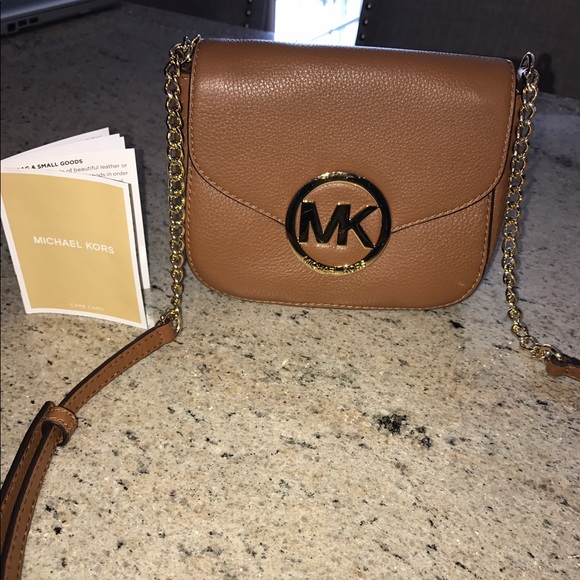 Michael Kors Handbags - Michael Kors Fulton Crossbody Bag