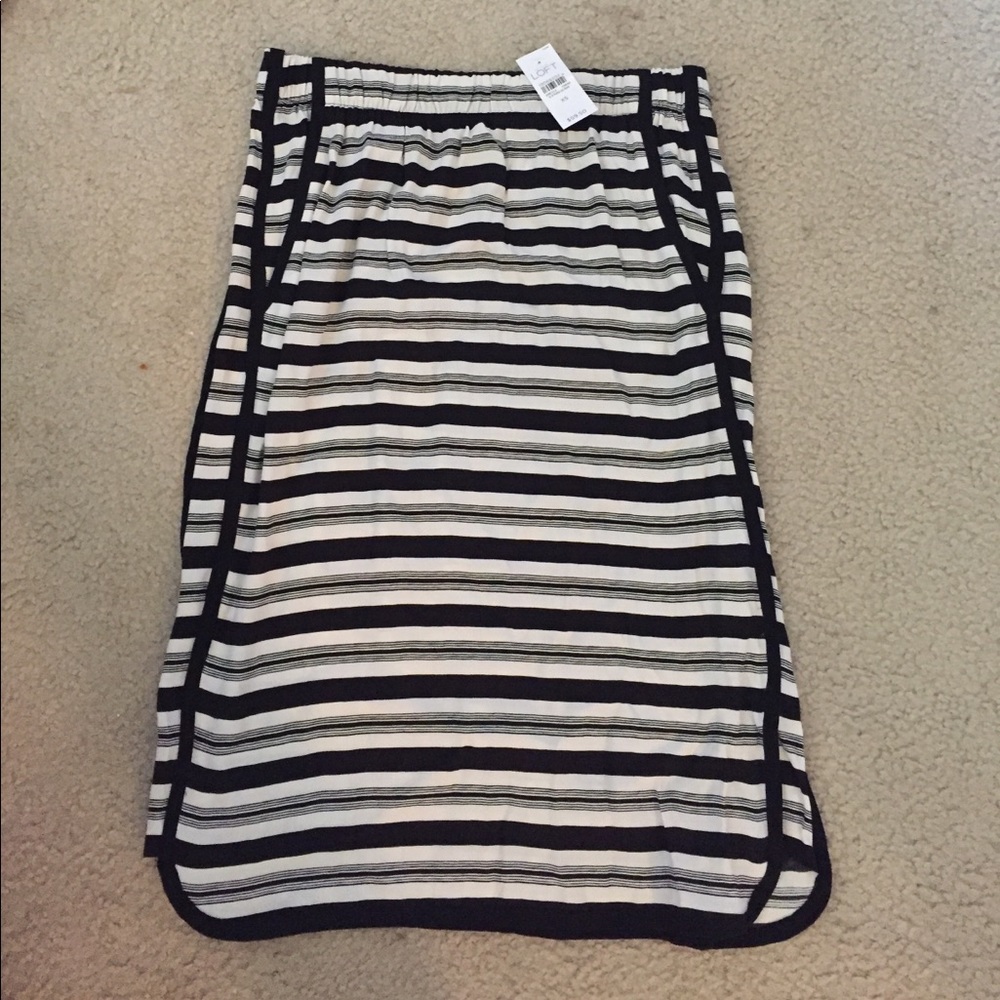 Loft skirt NEVER WORN