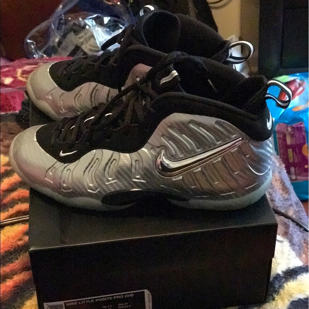 Nike little posite pro