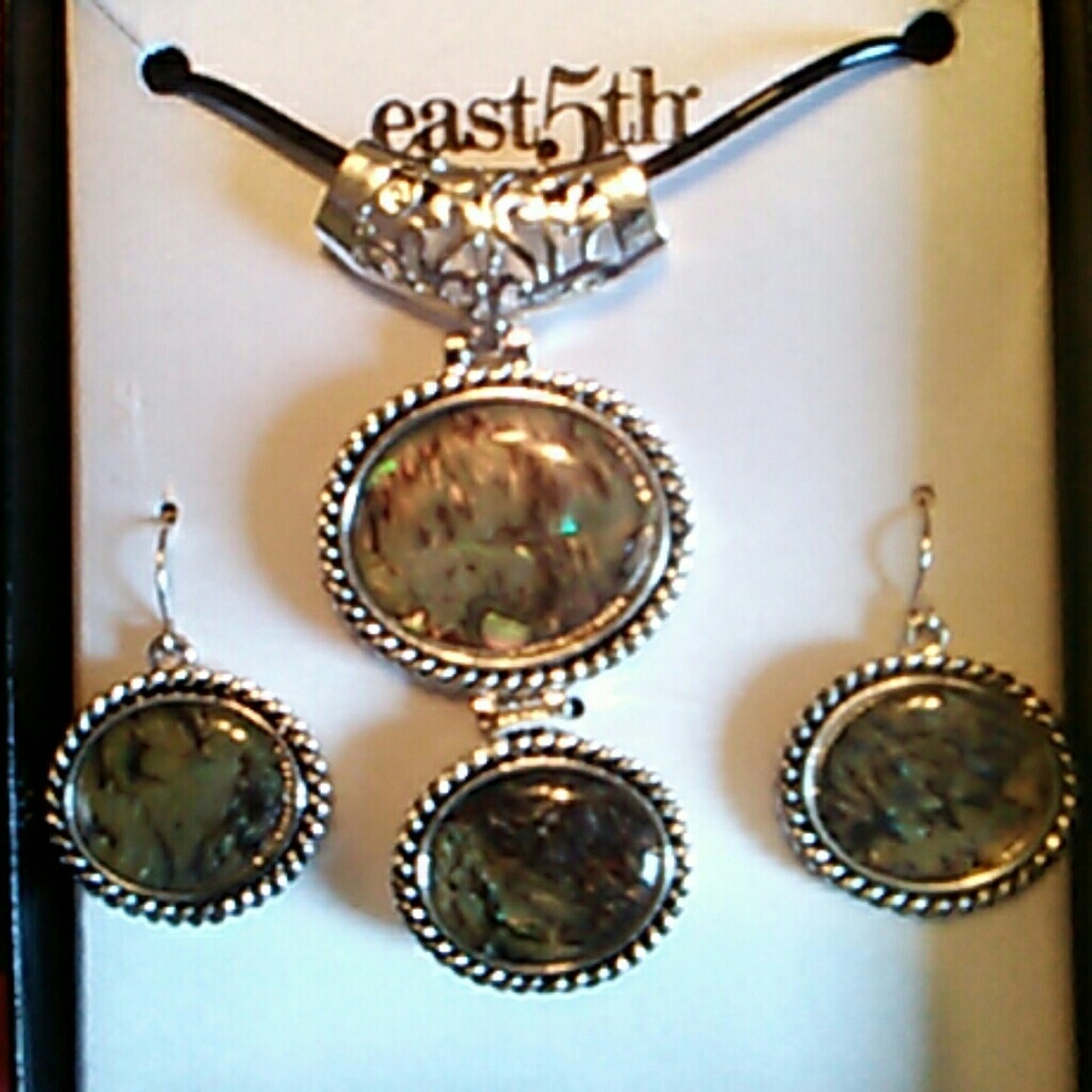 Jewelry set Never worn!
