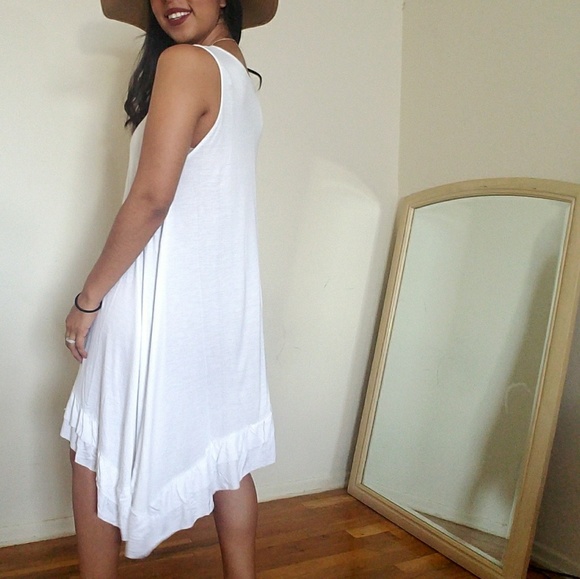 💦LAST ONE💦WHITE RUFFLE HEM MIDI DRESS - Picture 5 of 5