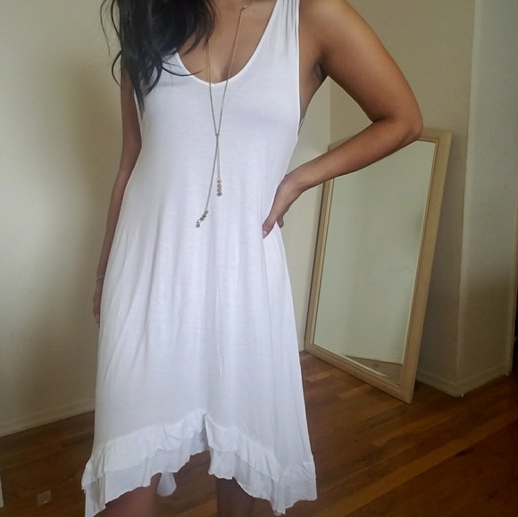 💦LAST ONE💦WHITE RUFFLE HEM MIDI DRESS - Picture 4 of 5