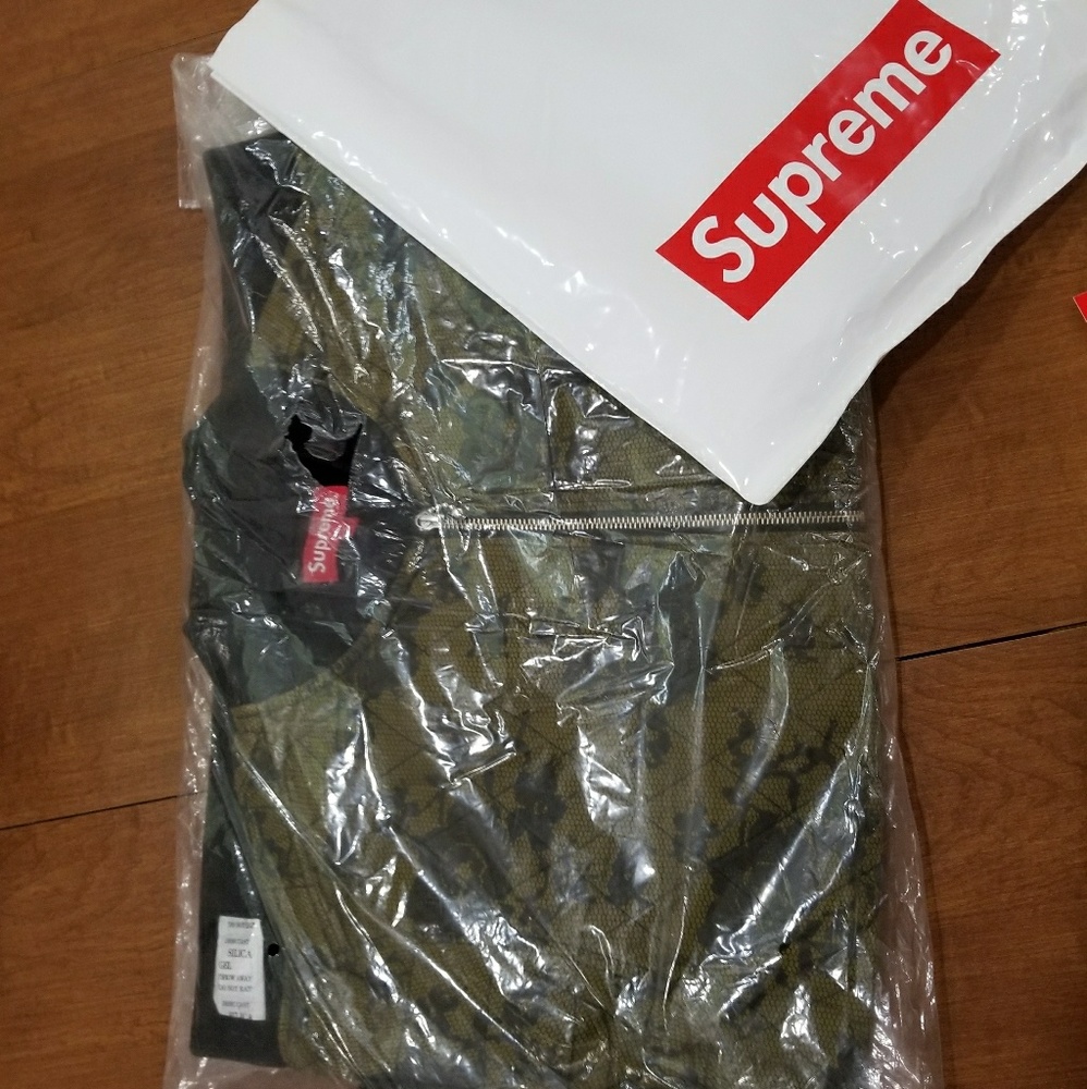 Supreme Lace Bomber jacket NWT gold