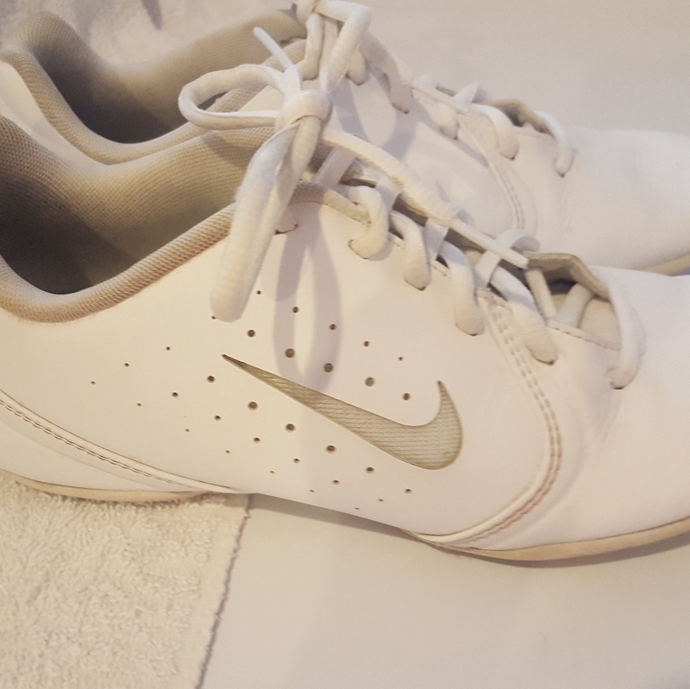 Nike Sideline III Insert cheer shoes