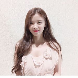 Meet your Posher, Jennie