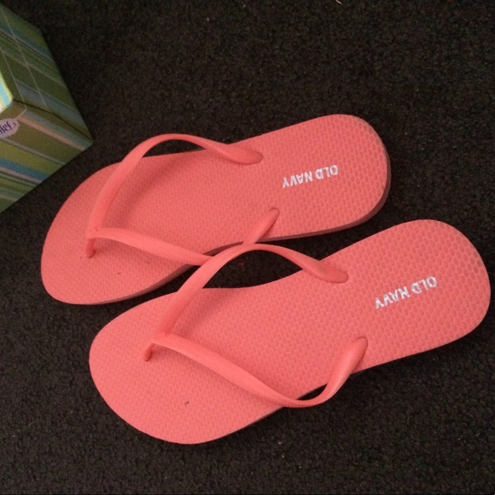 Old navy flip flops! Size 8