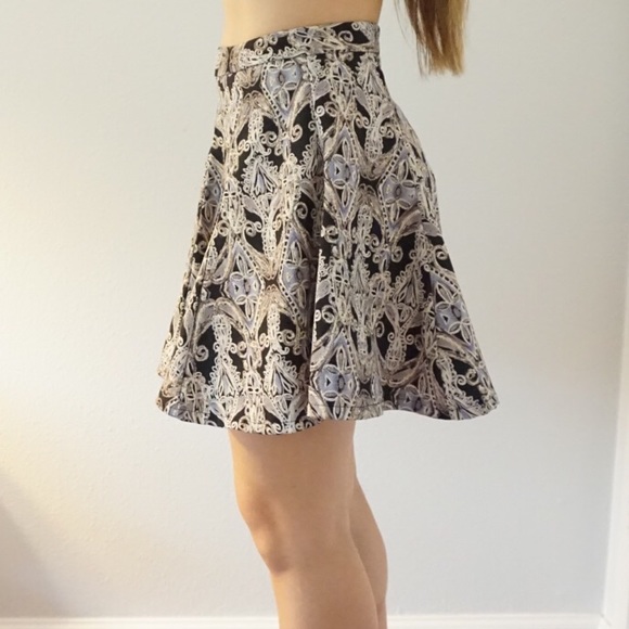 Boho pattern skirt - Picture 2 of 3