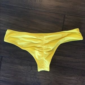 VS Ruffle-butt Swim Bottoms