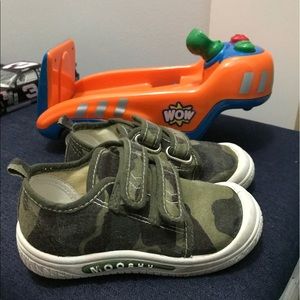 Mooshi sandals Sz. 25