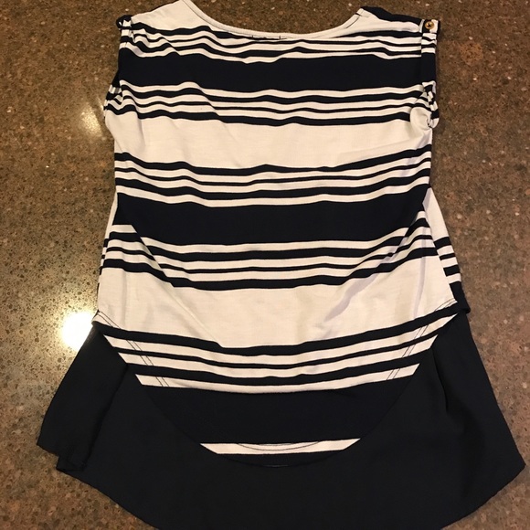 Navy blue and white top - Picture 2 of 3