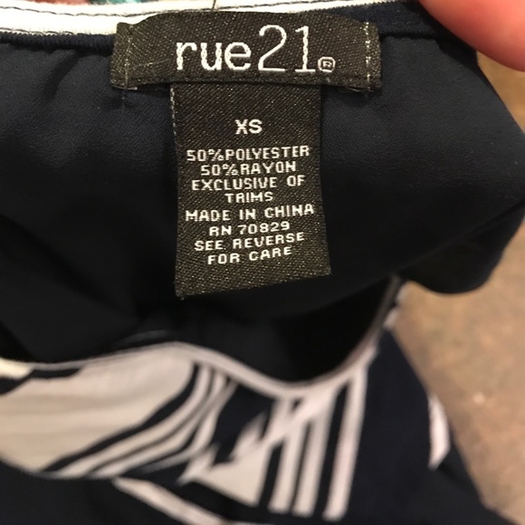 Navy blue and white top - Picture 3 of 3