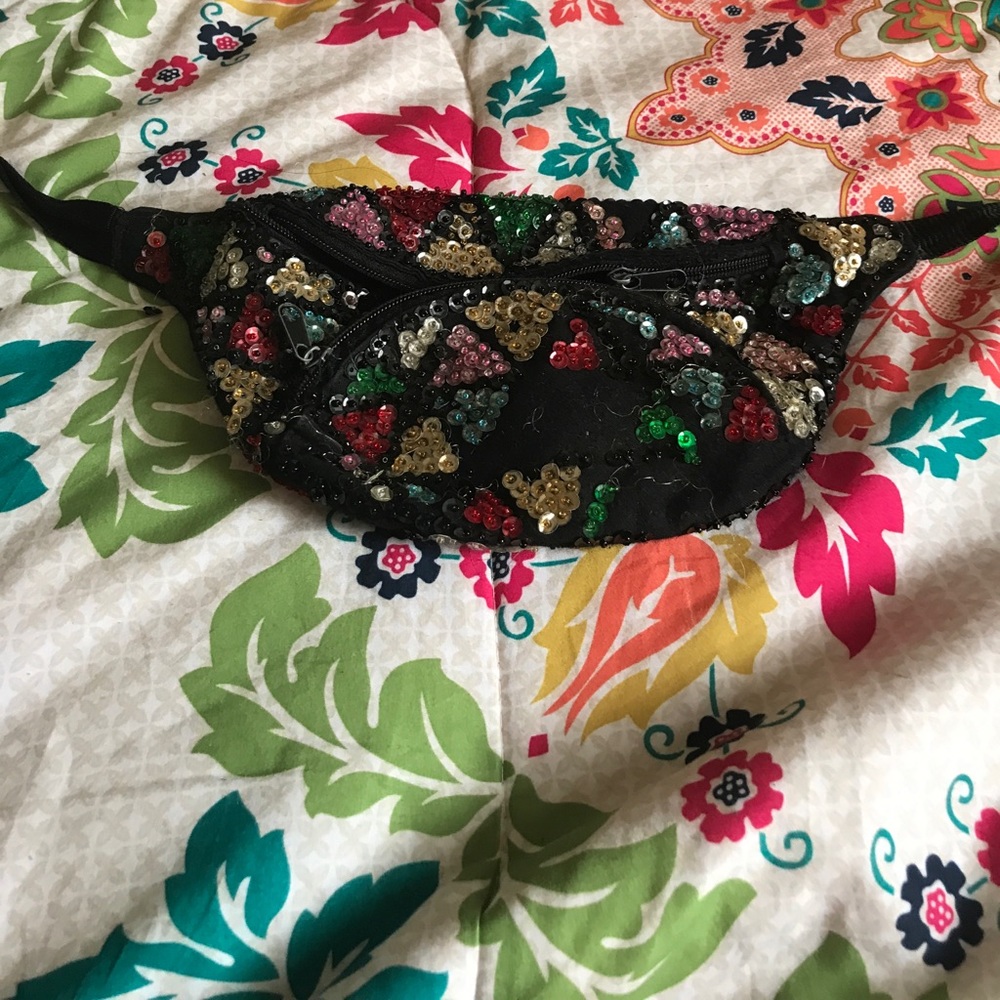 A old fanny pack